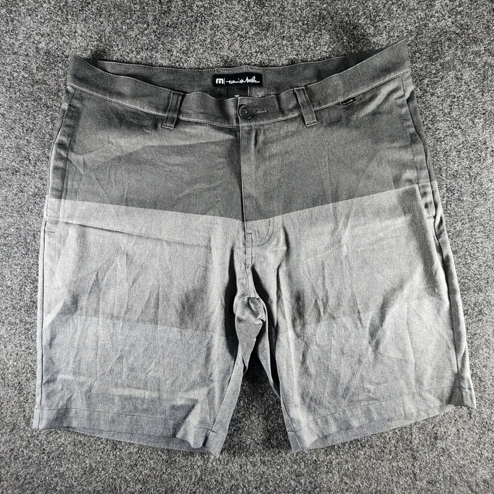 TravisMathew Mens Grey Colorblock Golf Shorts Size 35 Stretch Performance Casual